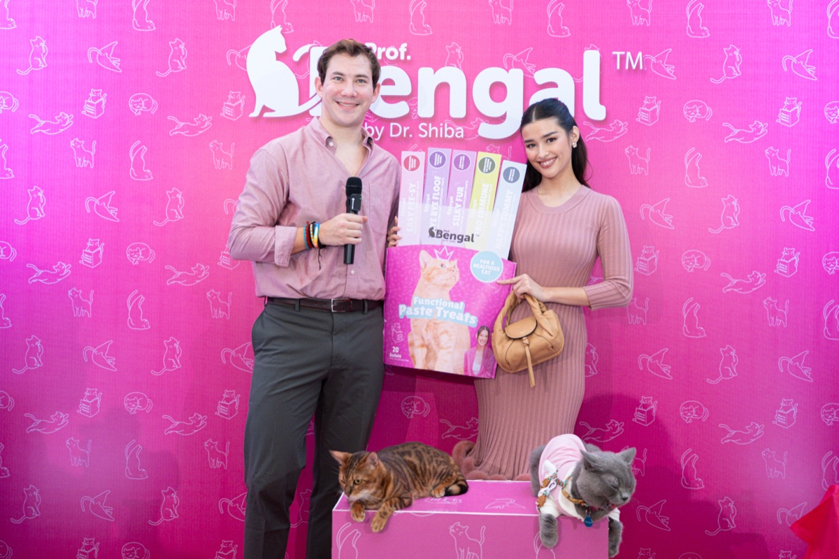 CEO Philipp Renner with brand ambassador Liza Soberano and Dra. Roxanne at the Prof. Bengal launch